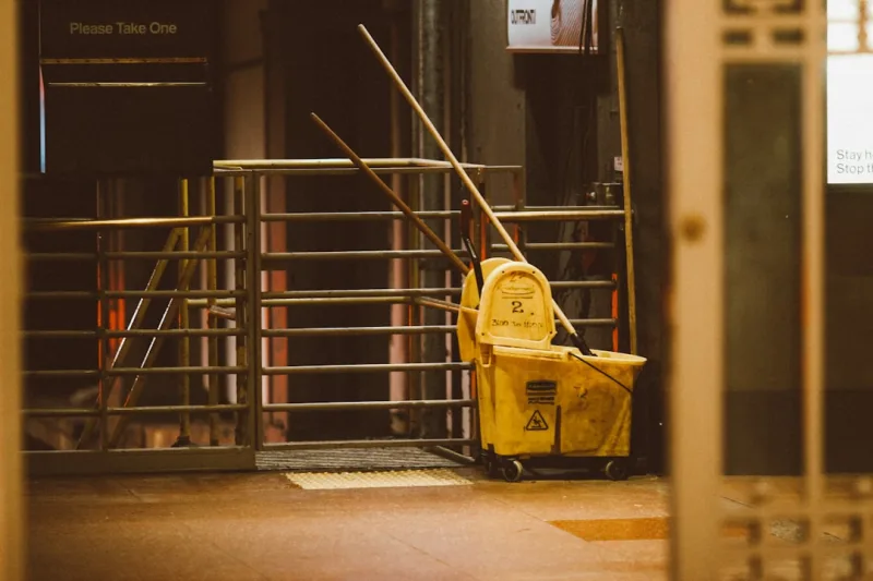 How to Choose a Commercial Cleaner in Norfolk: A Complete Guide for Business Owners
